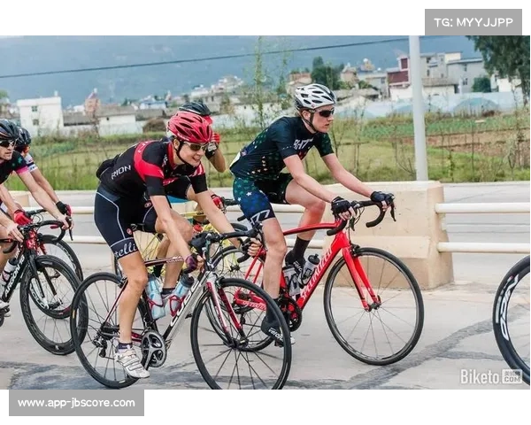 玉溪站现双人突围，战术配合助车队保爬坡积分