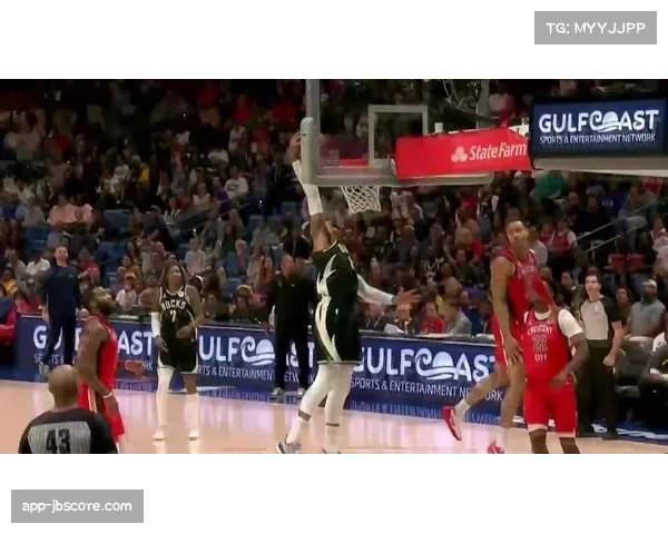 NBA常规赛：雄鹿139-118轻取鹈鹕，罗林斯与托马斯双双27分